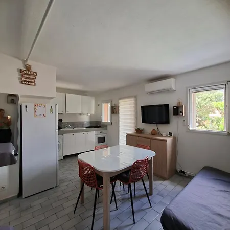 بيت للعطل Mini Villa Pinarello, Lecci Residence Riviera Piscine 5Min Plage *